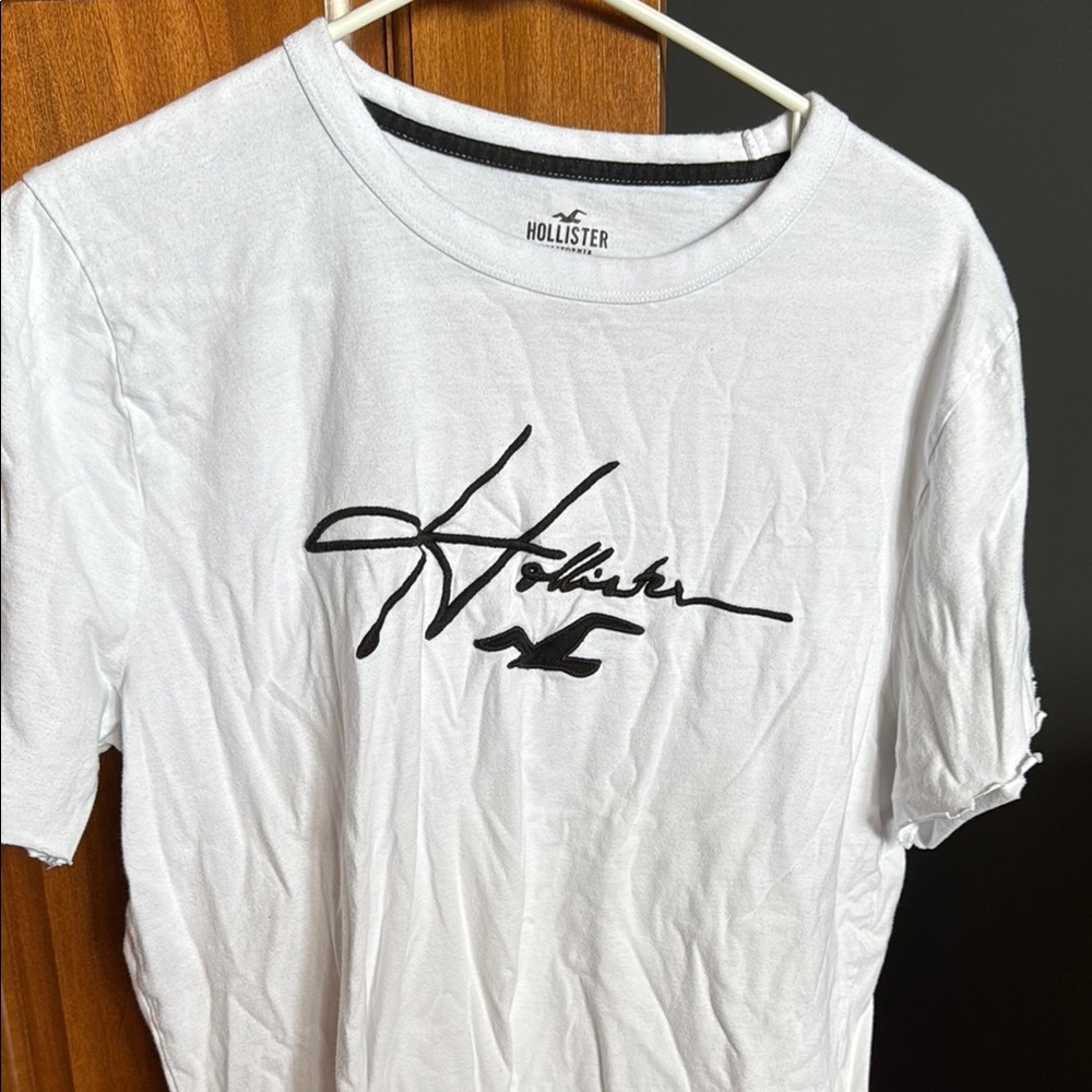 Hollister White Short Sleeve Tee